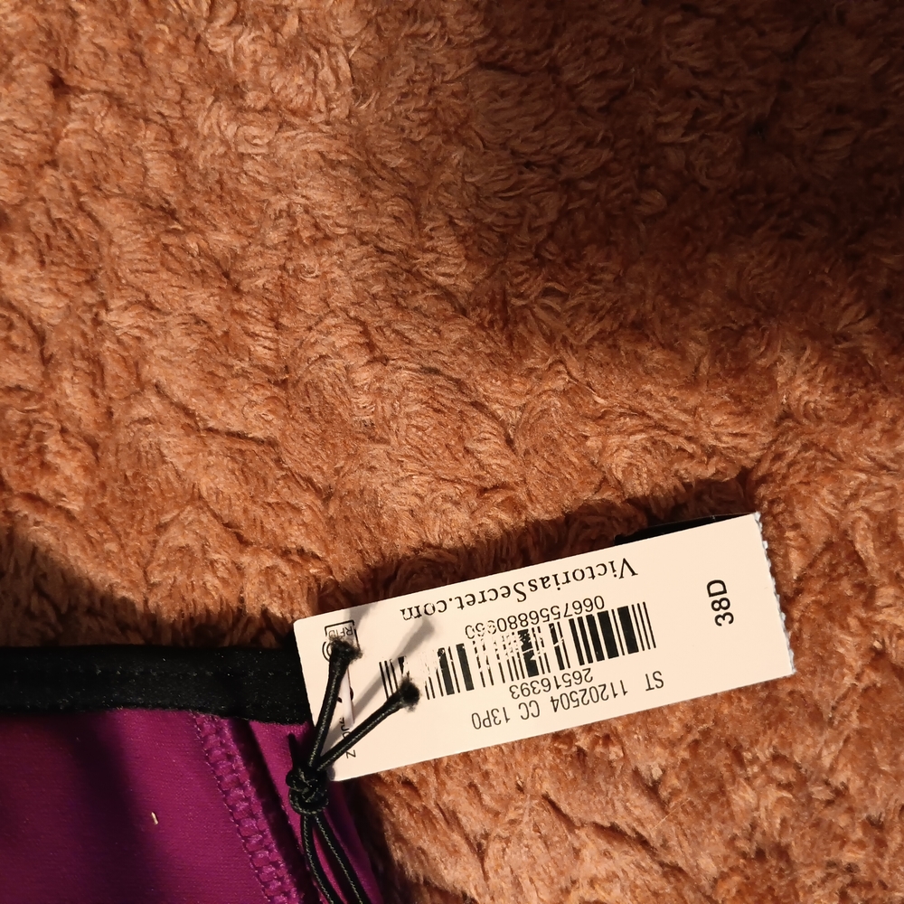 Victoria's Secret Magenta Sports Bra - Picture 2 of 5